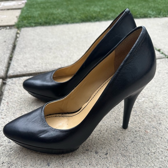 Nine West Platform Black Pumps (Size 6) - Picture 1 of 3